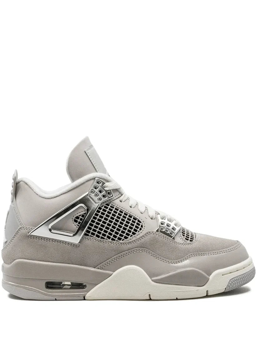 Air Jordan 4 – Frozen Moments